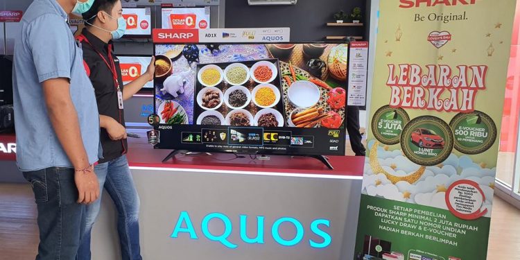 Lebaran Berkah, Sharp Hadirkan Satu Unit Mobil Layanan Pelanggan