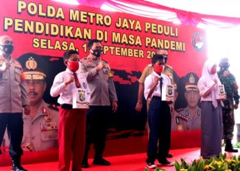 Polda Metro : Paket Sembako & Modem Gratis Untuk Pelajar