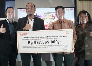 Sharp Donasikan Ratusan Smartphone dan Notebook Senilai Lebih Dari Rp 900 Juta.