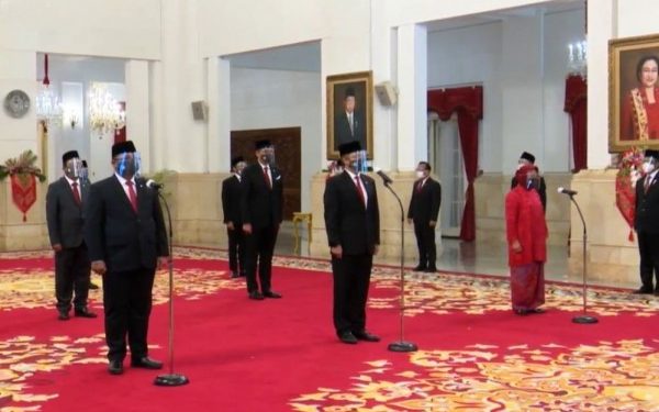 Presiden Jokowi Resmi Melantik Menteri dan Wakil Menteri Baru