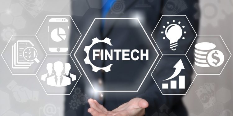 Peran Fintech dalam Percepatan Digitalisasi di Sektor Keuangan