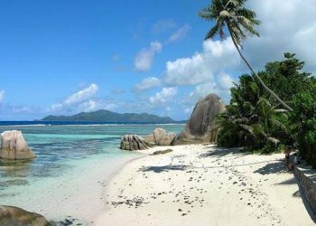 7 Negara yang Terima Turis Sudah Divaksin Covid-19