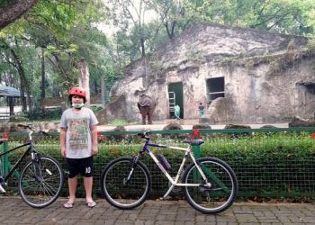 Sensasi Bersepeda Sambil Melihat Binatang di Taman Margasatwa Ragunan