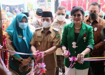 Pengusaha Maya Miranda Bangun Masjid Khalifah di Bengkulu