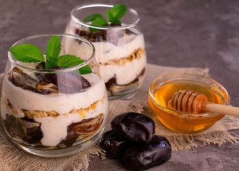 Yogurt Lapis Kurma, Menu Berbuka Sehatkan Pencernaan