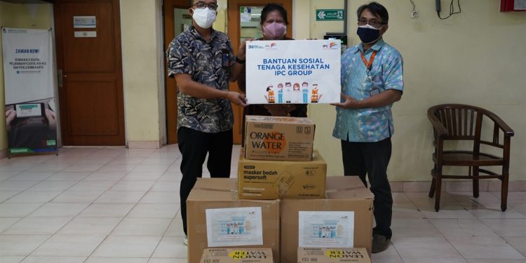 IPC Terminal Petikemas Peduli Nakes