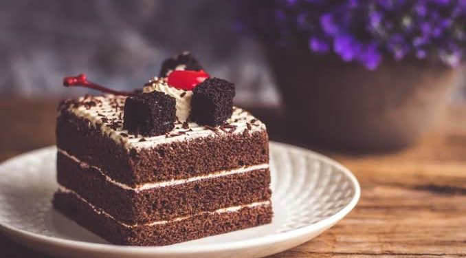 Nikmati Masa Pandemi dengan Camilan Manis dari Toko Kue Favoritmu