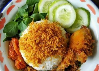 Nasi Ulam, Kuliner Langka dengan Rasa yang Nikmat