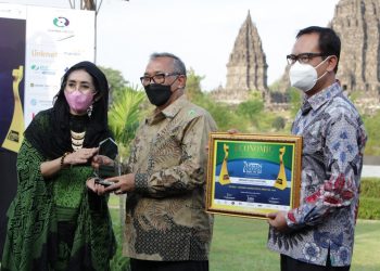 Strategi SDM Apik, Bank Jatim Raih 2 Penghargaan