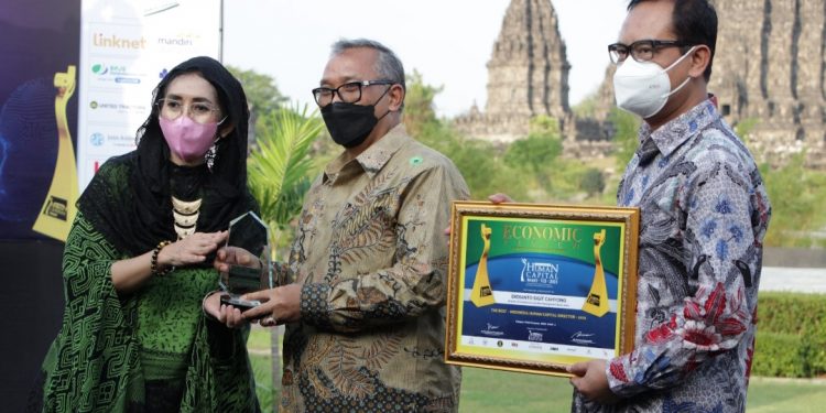 Strategi SDM Apik, Bank Jatim Raih 2 Penghargaan