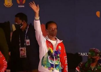 Presiden Jokowi Tutup Pekan Paralimpik Nasional di Papua