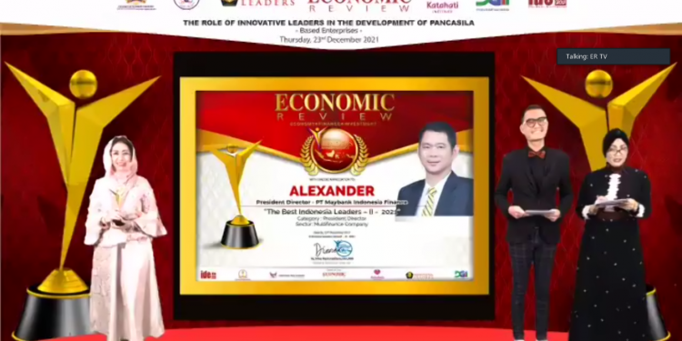 Alexander Gemilang di ILA 2021, Dinobatkan Terbaik Katagori President Director dari Maybank Finance