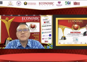 Andi Buchari Raih Best Leaders 2021, Bank Riau Kepri semakin Berjaya