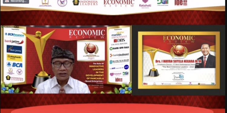 Inspiratif & Inovatif, I Wayan Sutela, Direktur Kepatuhan Bank Bali Raih Best Leaders 2021