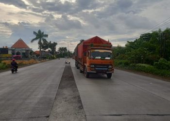 Kementrian PUPR Melalui BBPJN Resmi Buka Satu Jalur Rigid Duduksampeyen