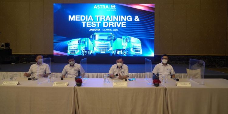 UD Trucks Luncurkan Model Quester Memenuhi Standar Euro 5 2022