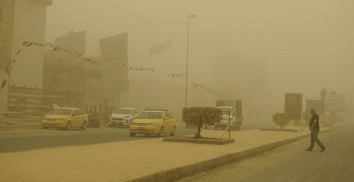 Badai Pasir Musim Semi Terjang irak Hingga UEA