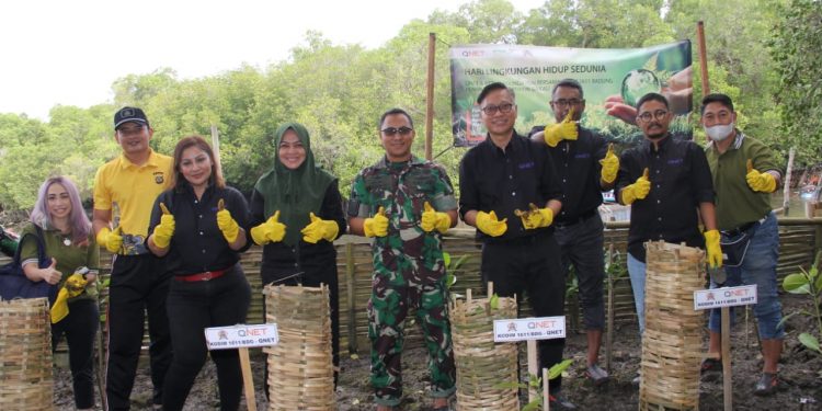 QNET, TNI & Rythm Foundation Tanam Bakau 2.000 di Hari Lingkungan Hidup