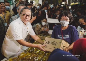 ‘MinyakKita’ Duluncurkan, Solusi Mendag Zulhas Atasi Mahalnya Migor