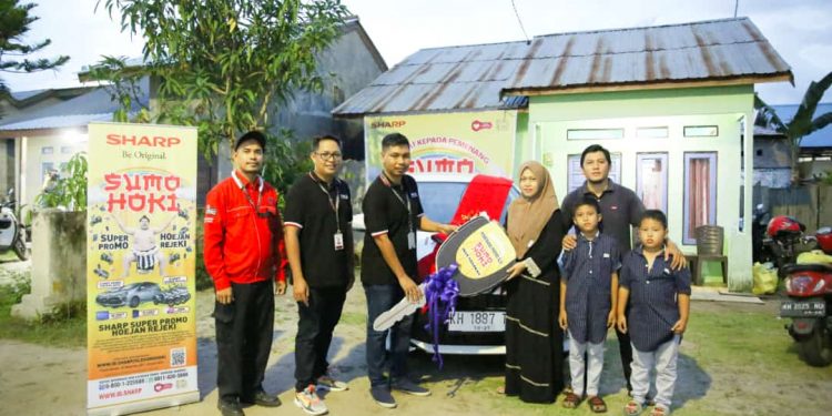 Sharp Indonesia Berikan Hadiah 3 Unit Mobil ke Pemenang Sumo Hoki