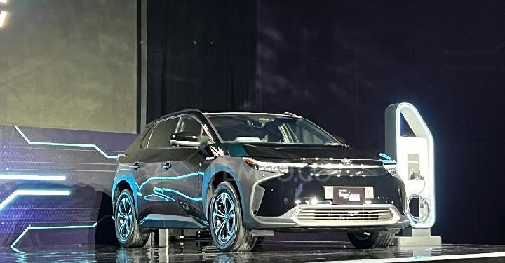 Resmi! Toyota Luncurkan bZ4X Di Indonesia, Harga Sentuh 1M