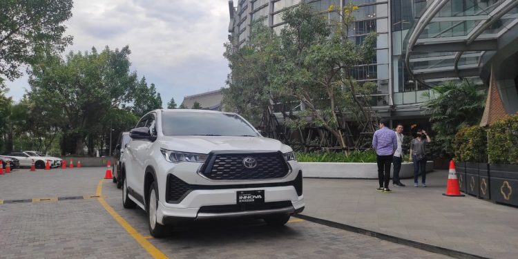 TAF Hadirkan Innova Zenix New Fest di PIK Avenue dan Berikan Promo Menarik