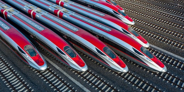 Pengamat : Harga Tiket Kereta Cepat Terlampau Murah Hanya Jadi Beban