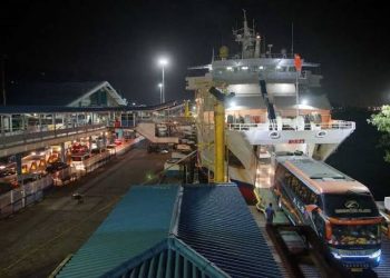 Cuaca Buruk, Pelabuhan Merak – Bakauheni Tutup