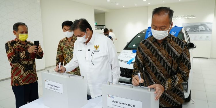 Pemerintah Dorong Pembangunan Electric Vehicle dan Dukung Investasi Industri Otomotif
