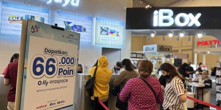 Ratusan iPhone 14 Series Laris Manis di BCA Expoversary 2023