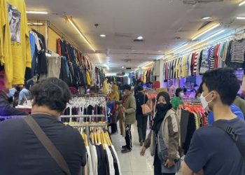 MenKopUKM Ingin Masyarakat Lebih Memilih Produk Lokal Dibanding Thrifting
