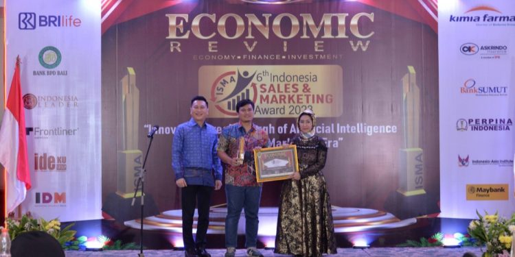 Tumbuh Positif, Kimia Farma Raih Gold Award, ISMA 2023