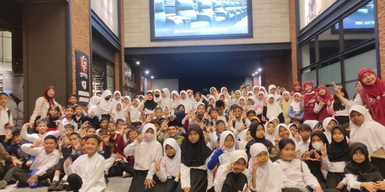Penguatan Pendidikan Karakter, SDN Jatipulo 03 Tonton Film Tegar