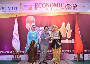 Berkat Batik Shibory dan Sulam Pita, Yance Mardiani Raih API 23