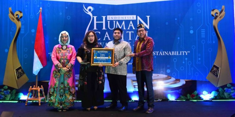 Danareksa Boyong 2 Penghargaan IHCA 2023