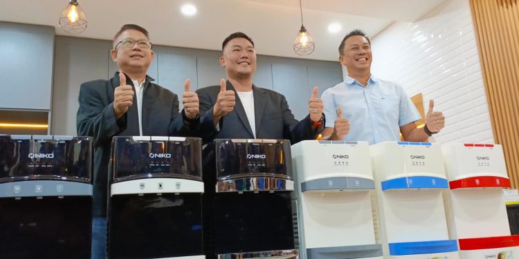 NIKO Luncurkan Dispenser TAKARA: Praktis, Stylish Dan Higienis