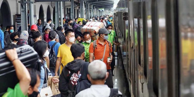 Potensi Penumpang Musiman saat Mudik, KAI Ingatkan Kembali Larangan Merokok di Kereta Api
