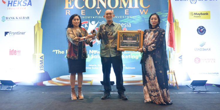 Keren! Bank Kalbar  Kembali Raih The Best Sales Marketing Award ISMA VII 2024