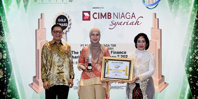 Diganjar The Best Indonesia Finance 2024, CIMB Niaga Syariah Torehkan Kinerja Moncer