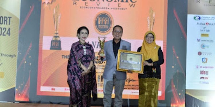 Bank DKI Boyong The Best Indonesia Annual Report Award 2024 Gelaran Economic Review
