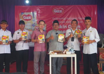 Susu Gizzi Salurkan 11.520 Kg Susu Bubuk Untuk UMKM Martabak