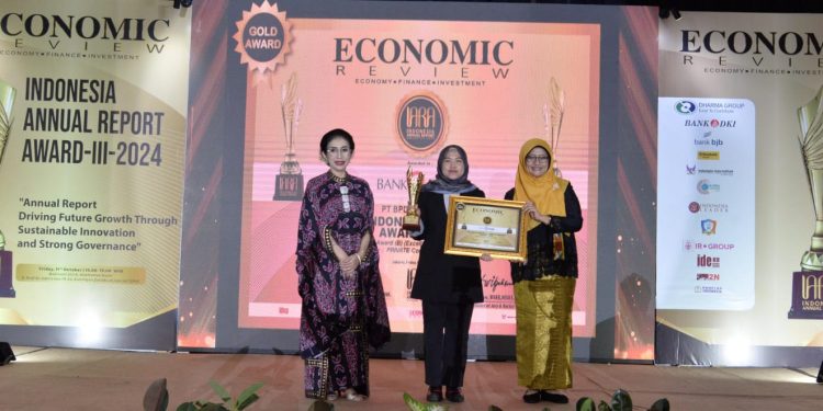 Tunjukkan Pertumbuhan Kerja yang Signifikan PT Bank Jambi Raih The Best Indonesia Annual Report Award 2024
