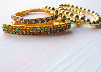 6 Model Gelang Emas Ini Sedang Trend, Berikut Tips Merawatnya