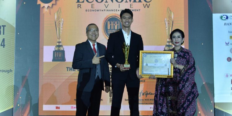 PT Toyota Astra Financial Services Raih Penghargaan Bergengsi The Best Indonesia Annual Report Award 2024