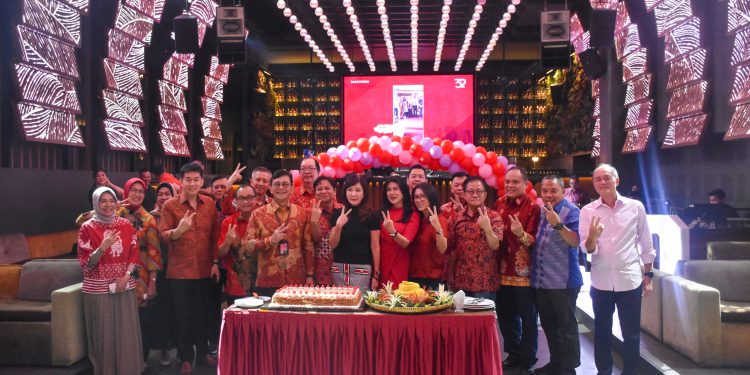 Bank Victoria Merayakan HUT yang ke-30