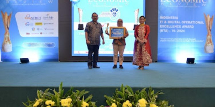 Bank Sumut Raih Platinum Award Pada Ajang Indonesia IT & Digital Operational Excellence Award VI 2024