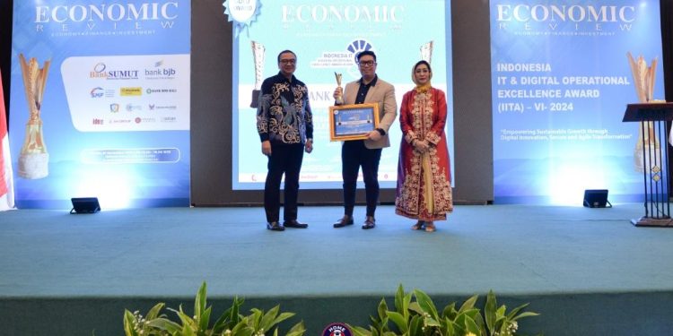 Bank Sumut Raih Platinum Award Pada Ajang Indonesia IT & Digital Operational Excellence Award VI 2024