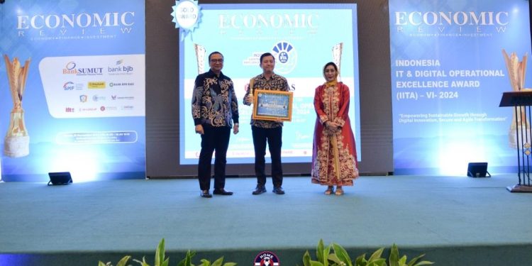 Bank Sumut Raih Platinum Award Pada Ajang Indonesia IT & Digital Operational Excellence Award VI 2024