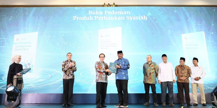 OJK Terapkan Tiga Pedoman Produk Perbankan Syariah