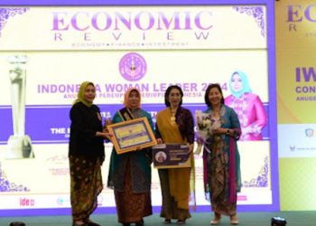 Direktur Keuangan dan TI Bank Sumut Arieta Aryanti Raih Penghargaan Indonesia Woman Leader 2024